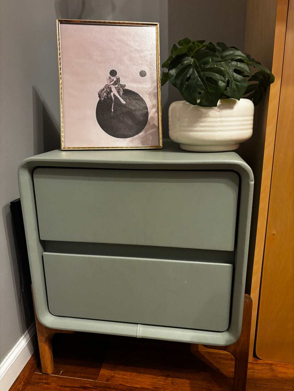 Haeger Vintage Planter Plus faux plant