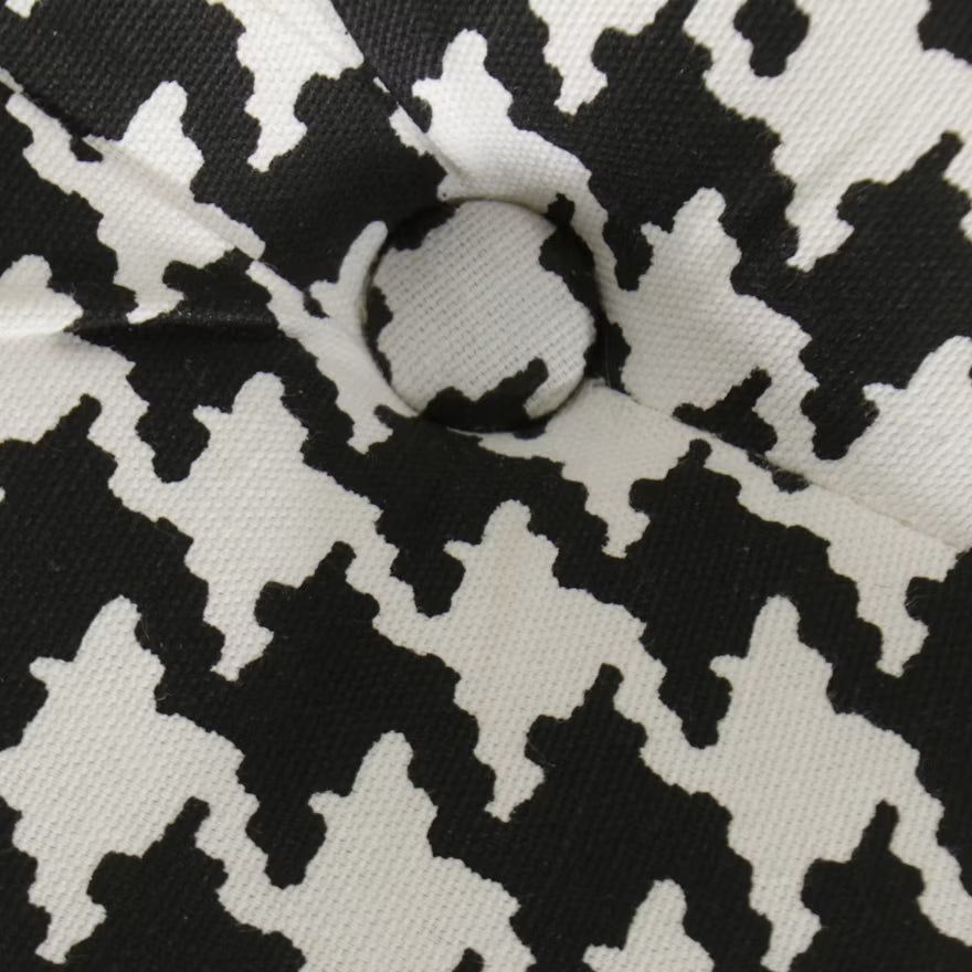Skyline Furniture Black and White Houndstooth Settee